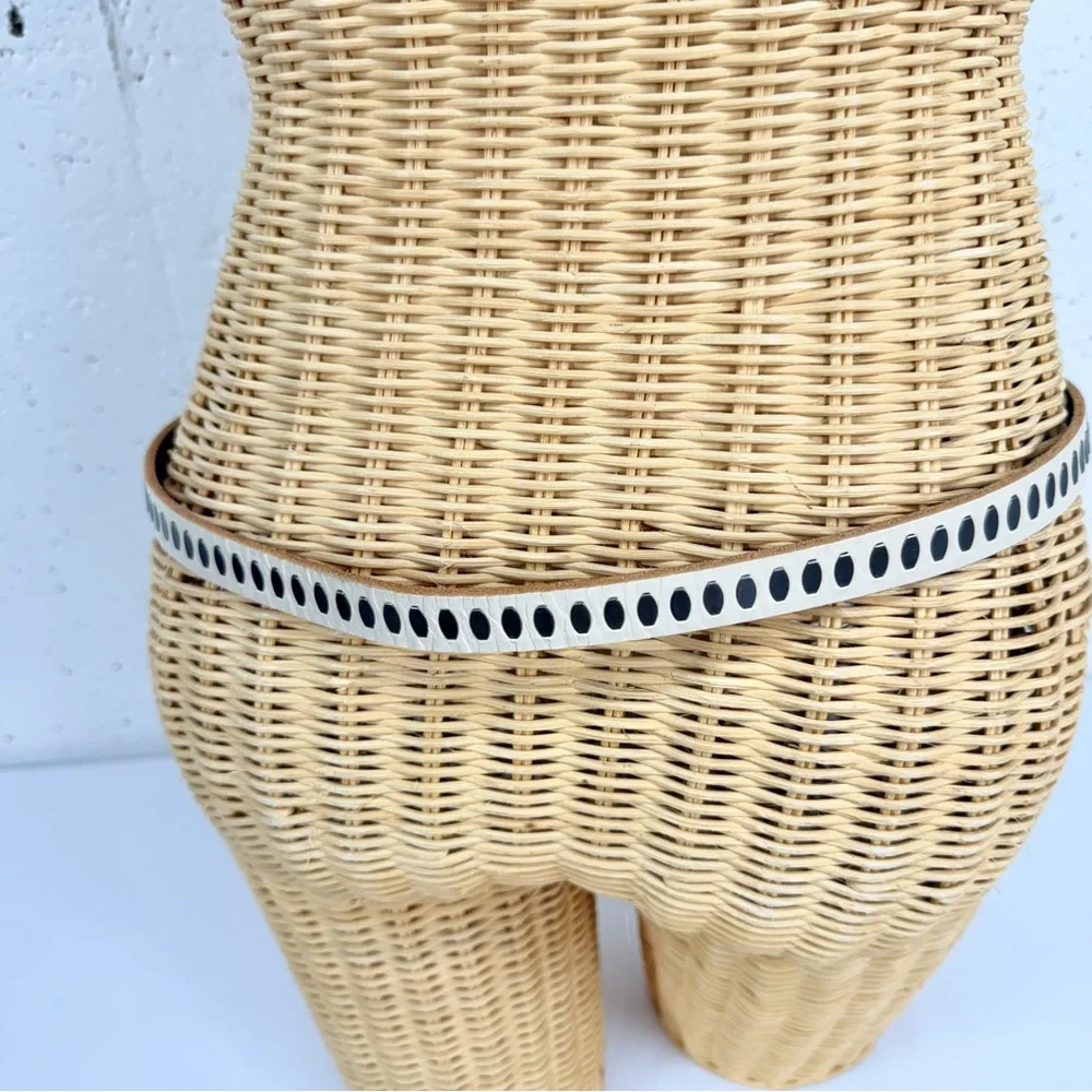 Fossil Women’s Size Medium Cream Thin Studded Leather Belt